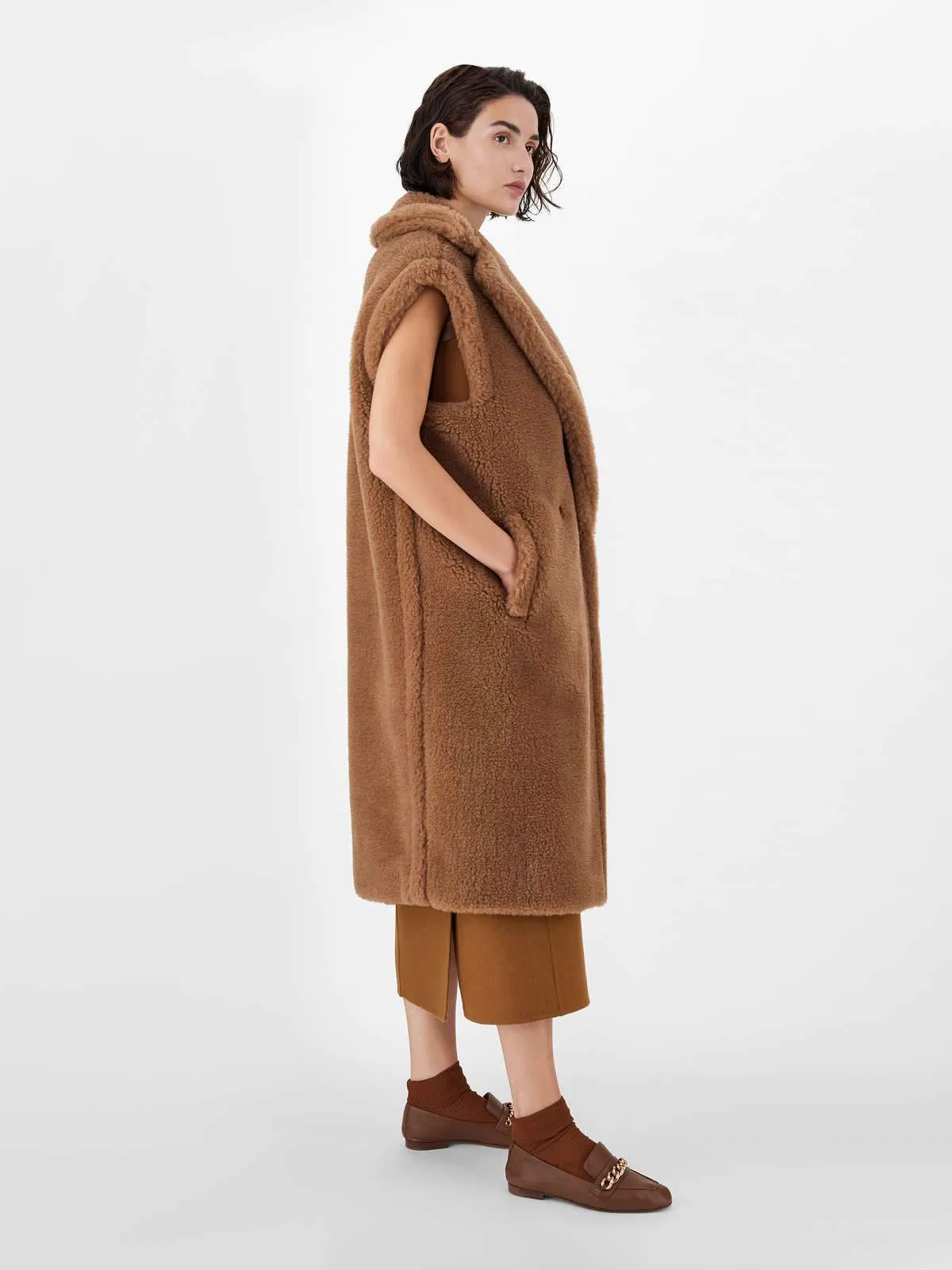 Alce Silk and Camel Teddy Vest