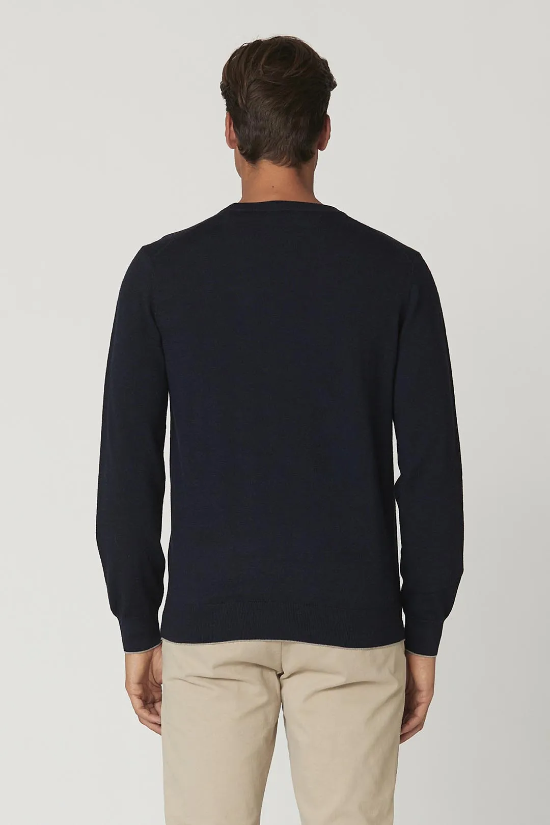 Crew neck wool sweater