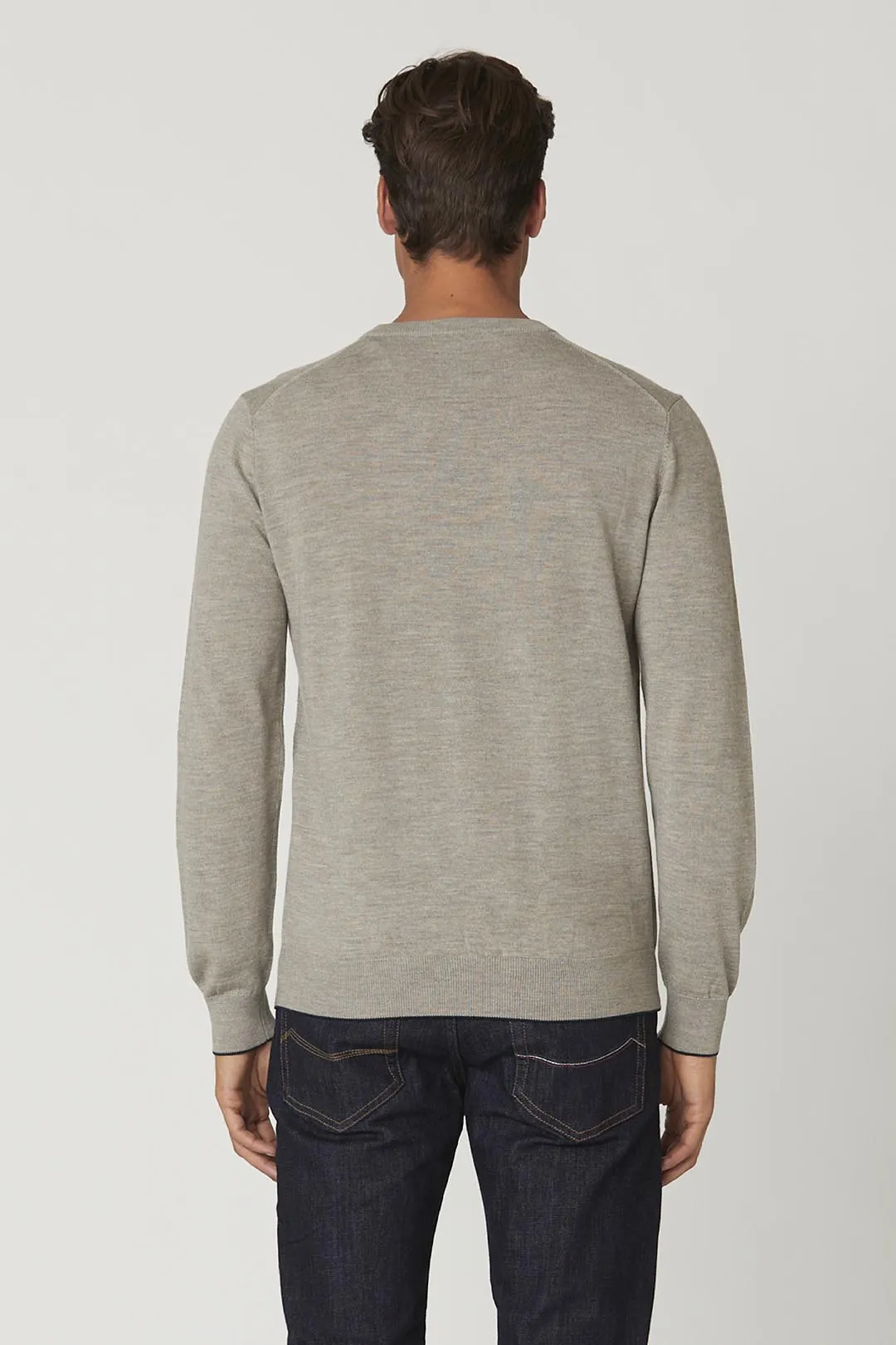 Crew neck wool sweater