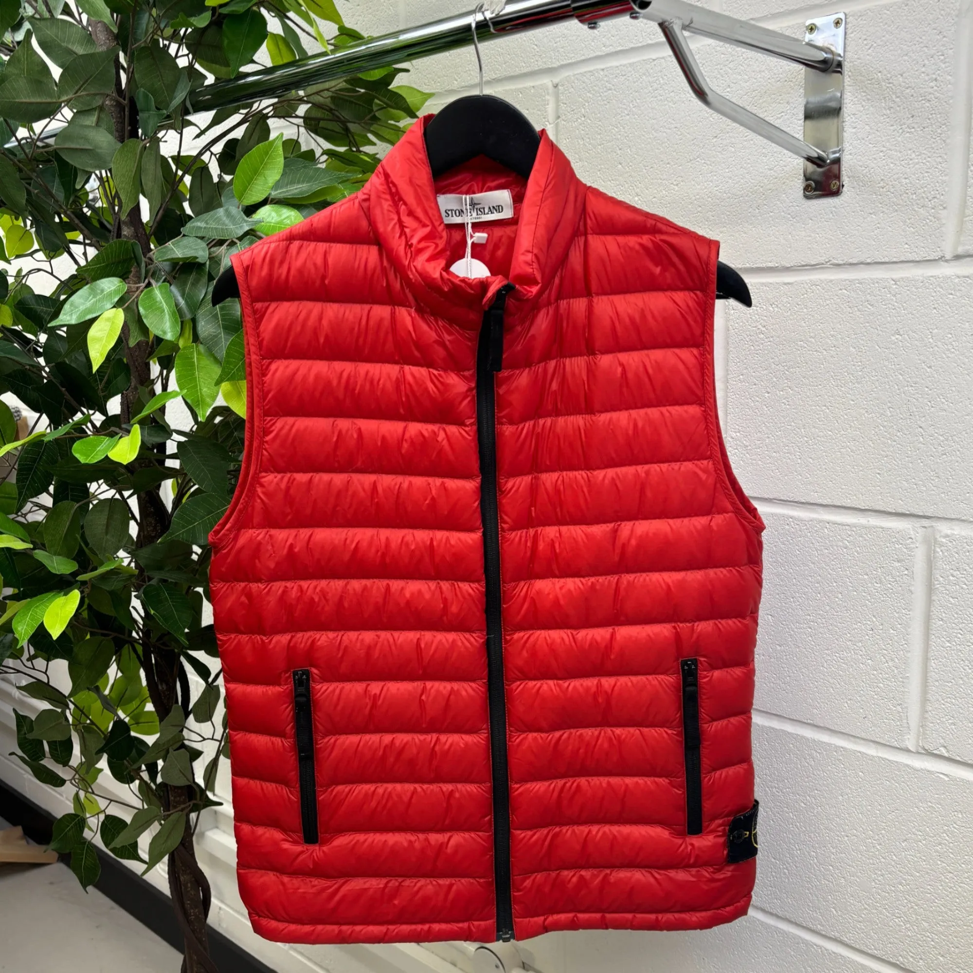 Men's Applique Logo Gilet Red Size S