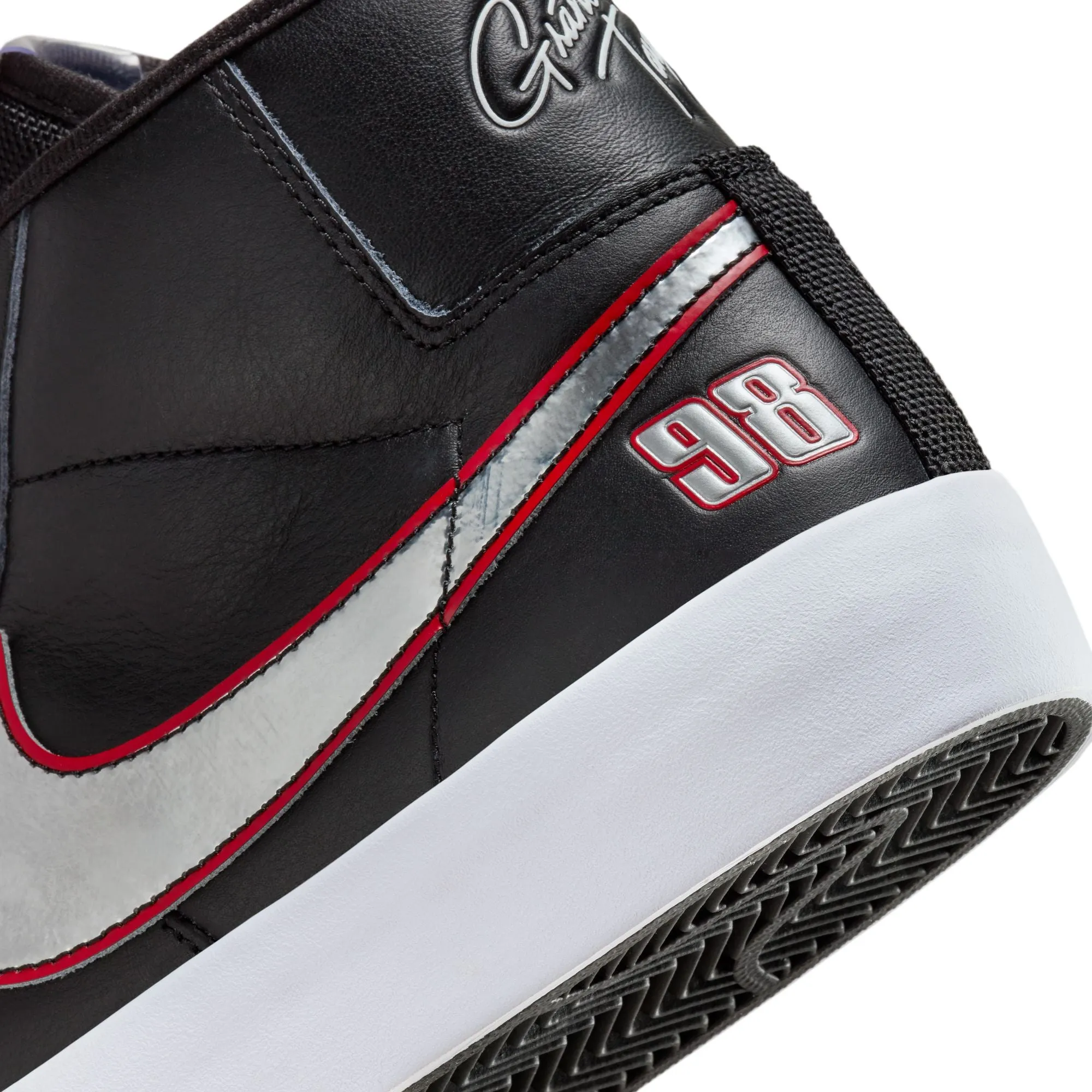 Nike SB Blazer Mid Pro GT-Black/Metallic Silver